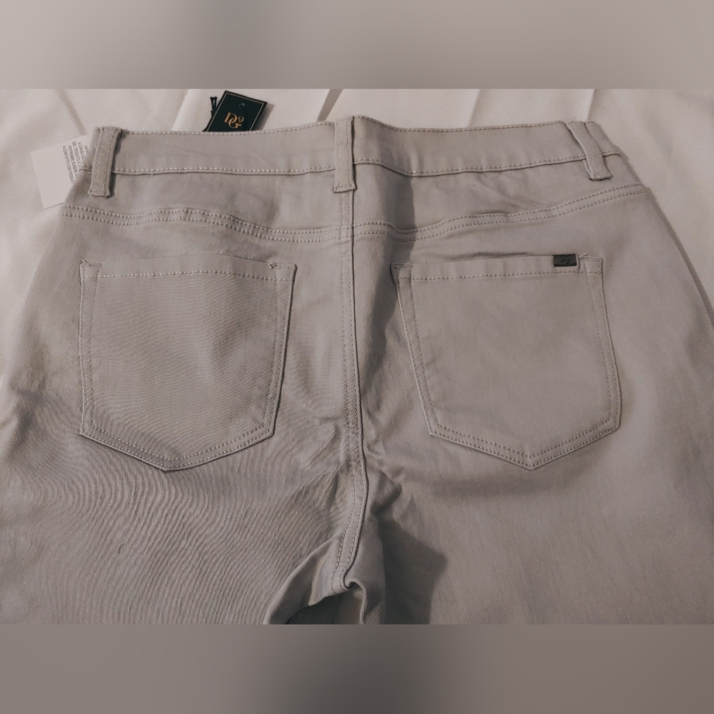 NWOT DG2 Diane Gilman Gray Studded Pants sz 12P - Picture 5 of 7
